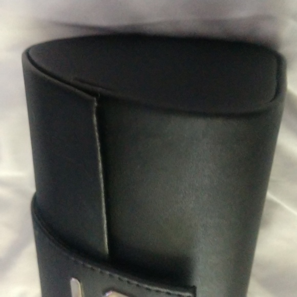 Dolce & Gabbana Sunglass case - Picture 12 of 16